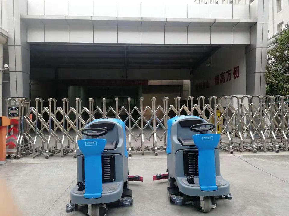 重慶麻豆强奸电影大全在車站